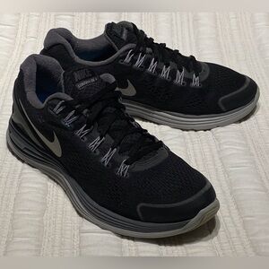 Nike Lunarglide 4 Womens Athletic Shoes Sneakers Lunarlon | Black/Grey | Size 10